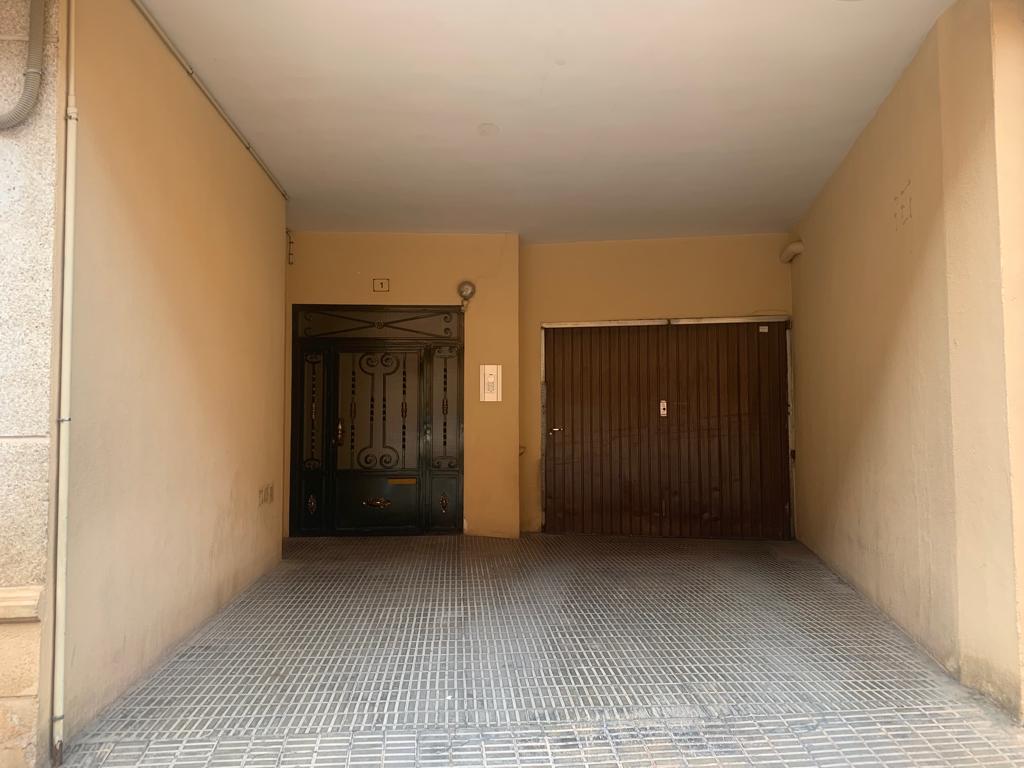 VENTA PLAZA DE GARAJE EN EDIFICIO de calle Alameda.